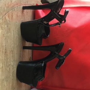 Pleaser stripper platforms - never worn. Sz 5.
